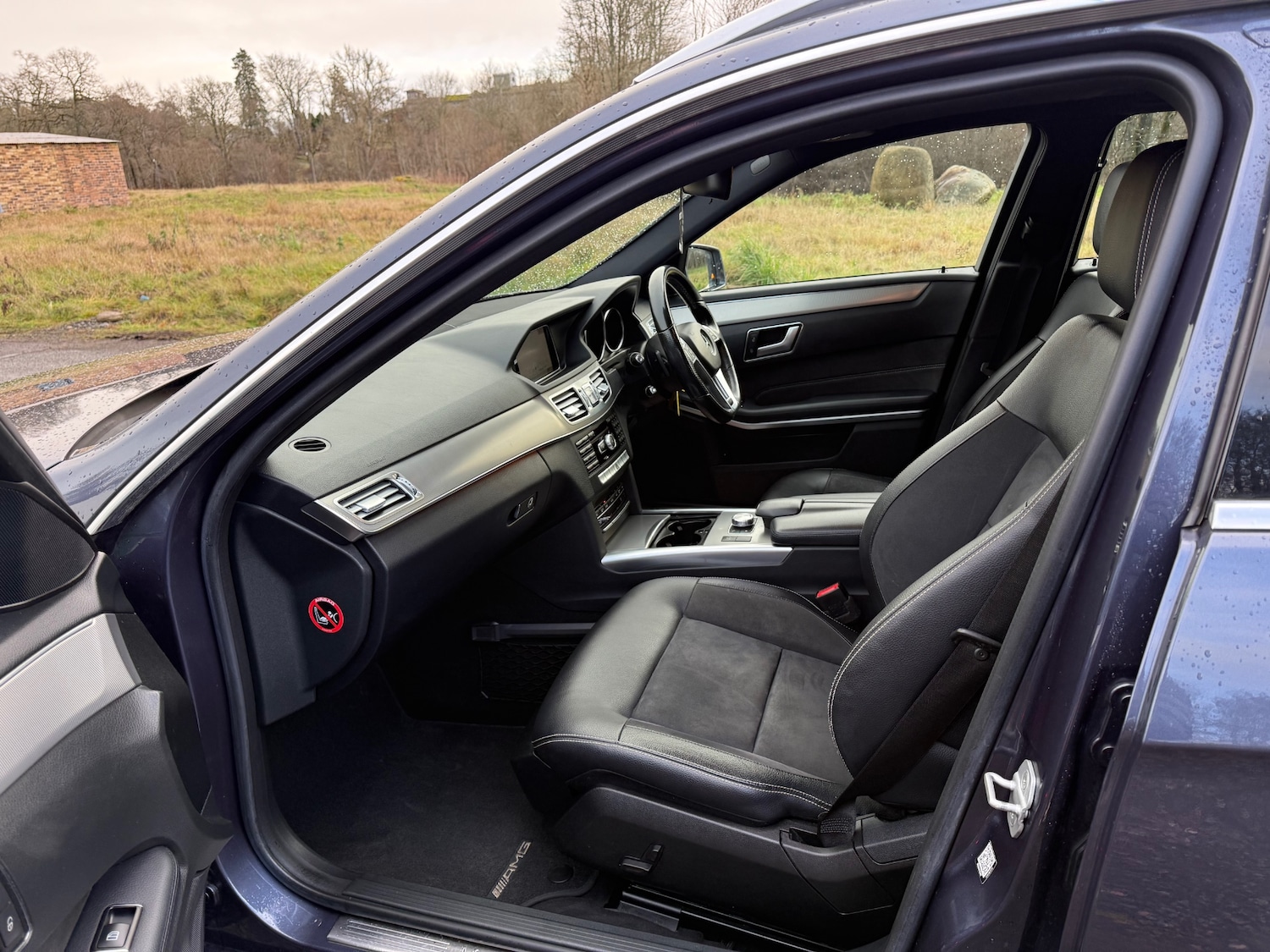 Used Mercedes-Benz E Class 2014 for sale - 76853410: Photo 25