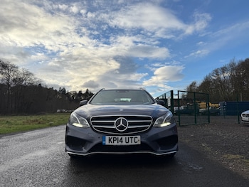 Used Mercedes-Benz E Class 2014 for sale - 76853410: Photo