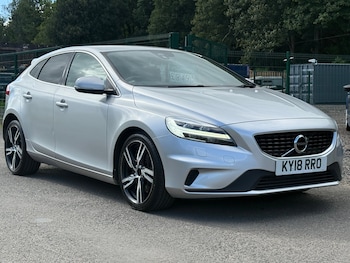 Used Volvo V40 2018 for sale - 79069405: Photo