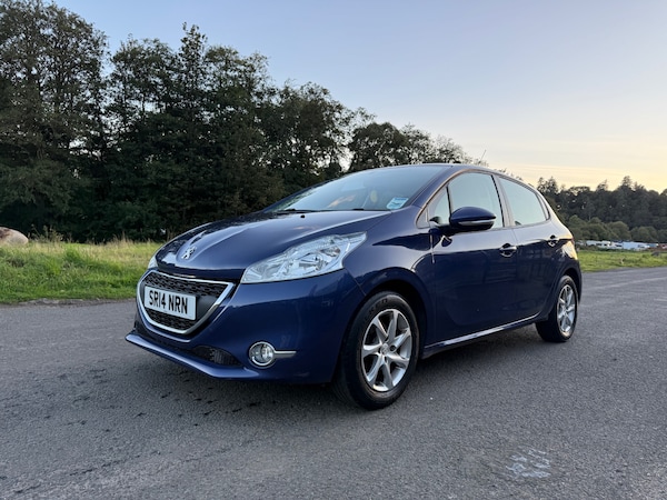 Used Peugeot 208 2014 for sale - 75986841: Photo 11