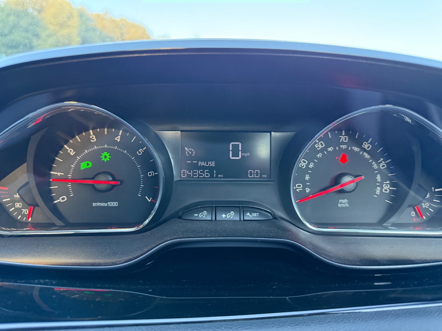 Used Peugeot 208 2014 for sale - 75986841: Photo 20