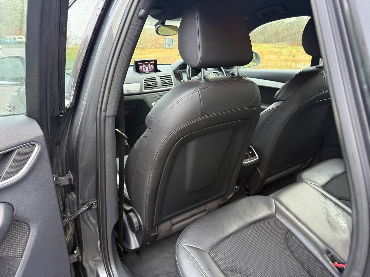 Used Audi Q3 2012 for sale - 76946855: Photo 32