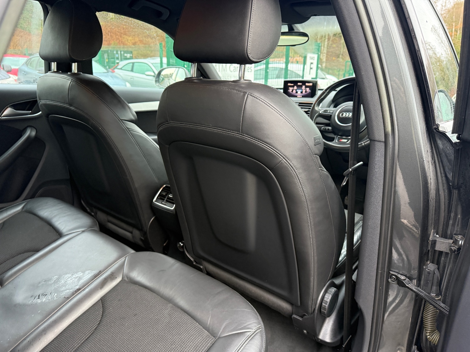 Used Audi Q3 2012 for sale - 76946855: Photo 36