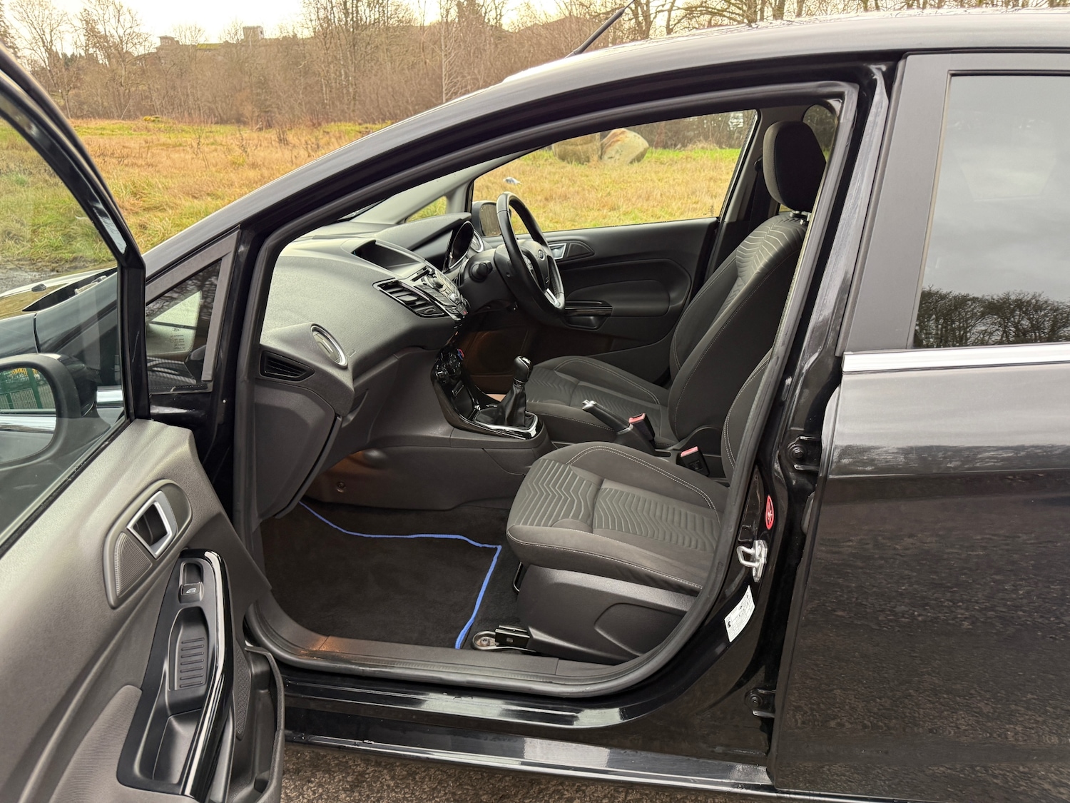 Used Ford Fiesta 2014 for sale - 76908161: Photo 25