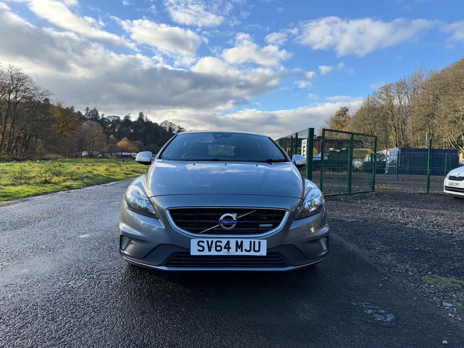 Used Volvo V40 2014 for sale - 76851799: Photo 2