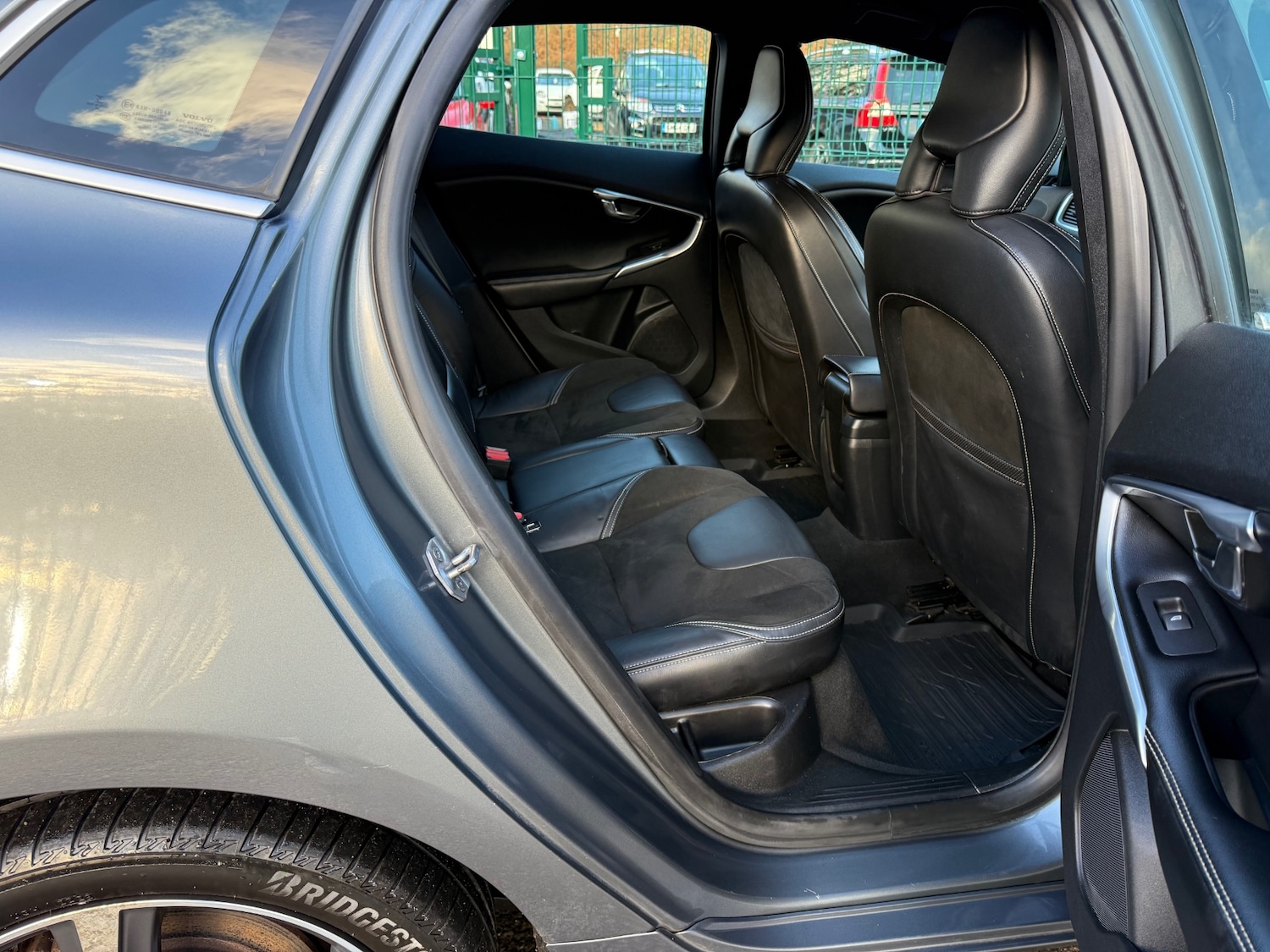 Used Volvo V40 2014 for sale - 76851799: Photo 23