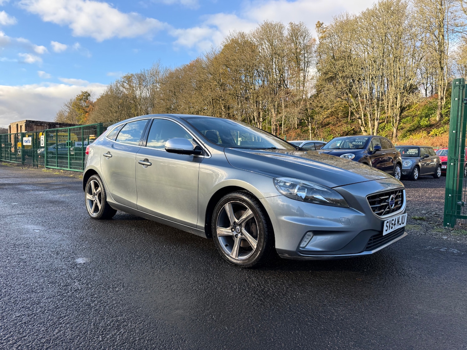 Used Volvo V40 2014 for sale - 76851799: Photo 3