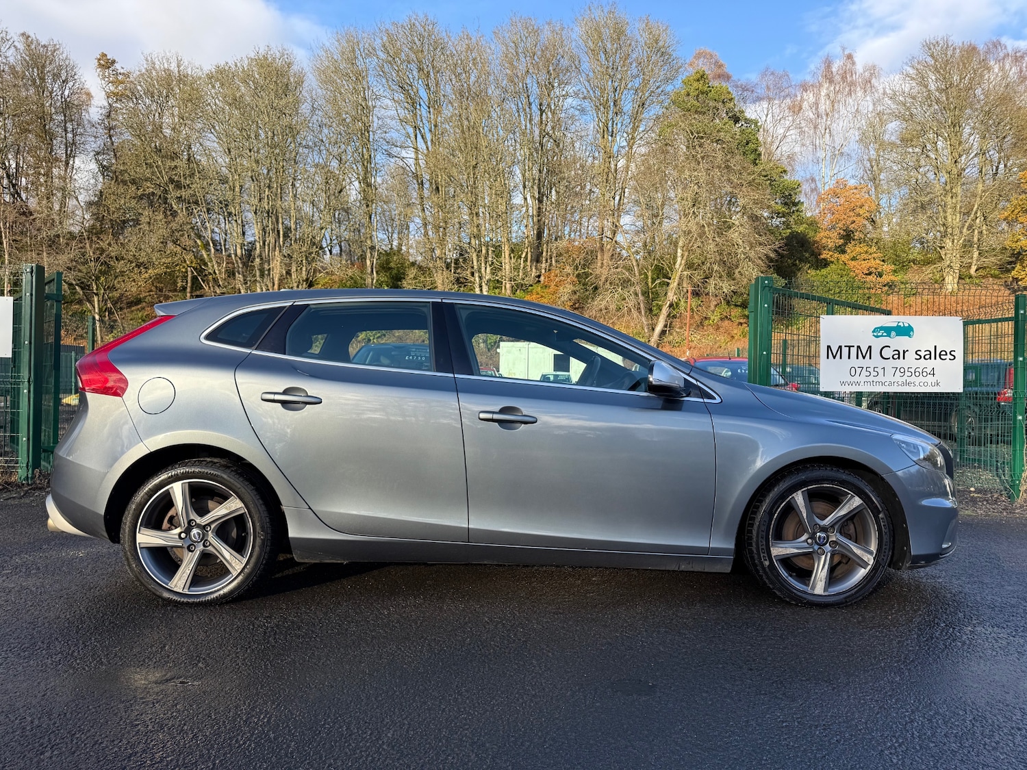 Used Volvo V40 2014 for sale - 76851799: Photo 4