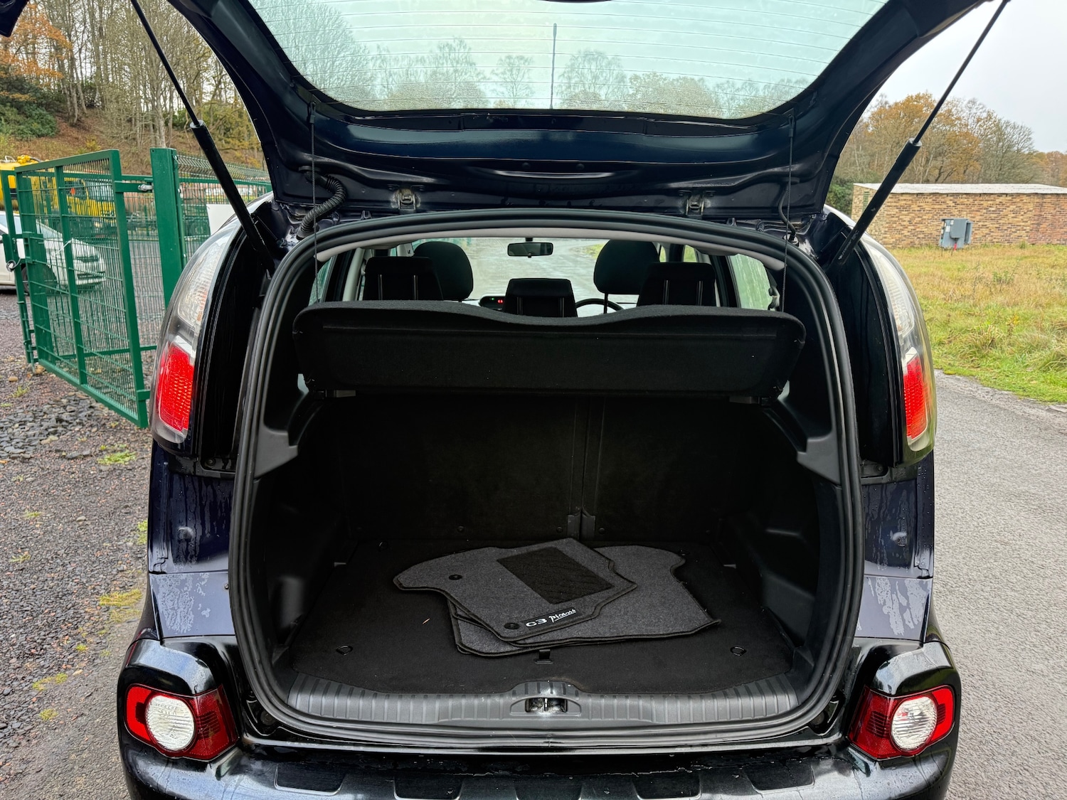 Used Citroen C3 Picasso 2014 for sale - 76555346: Photo 25