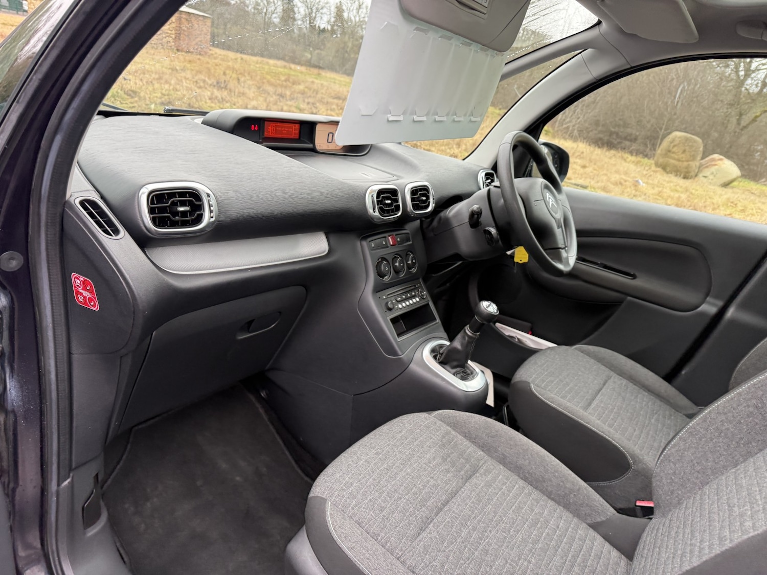 Used Citroen C3 Picasso 2014 for sale - 77801784: Photo 27