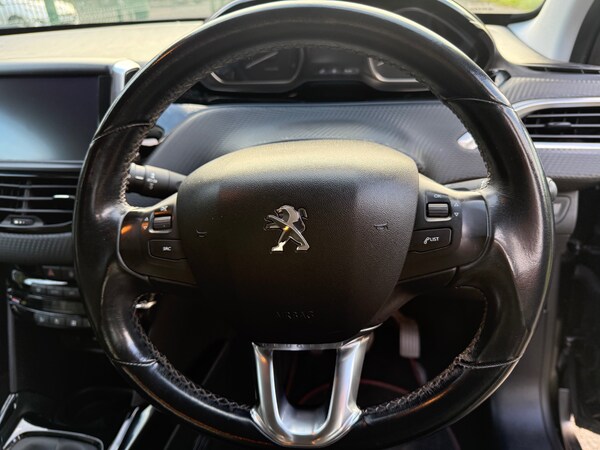 Used Peugeot 2008 2017 for sale - 75151905: Photo 12