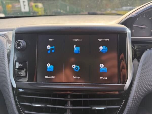 Used Peugeot 2008 2017 for sale - 75151905: Photo 15