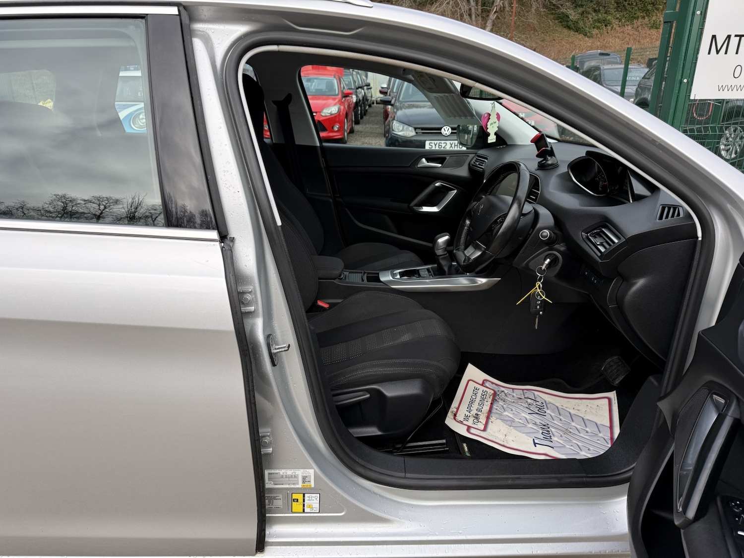 Used Peugeot 308 2015 for sale - 77801782: Photo 17