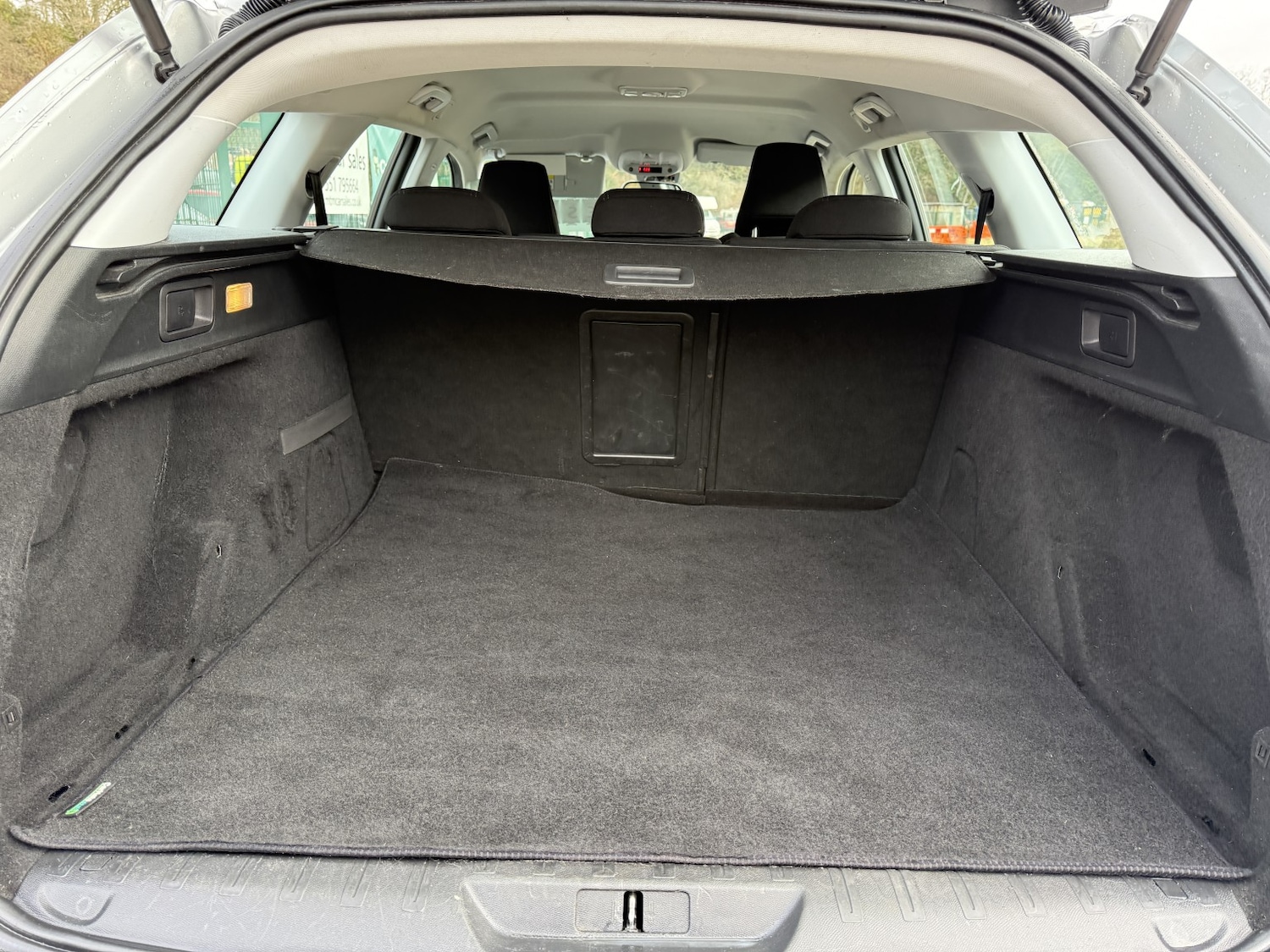 Used Peugeot 308 2015 for sale - 77801782: Photo 39