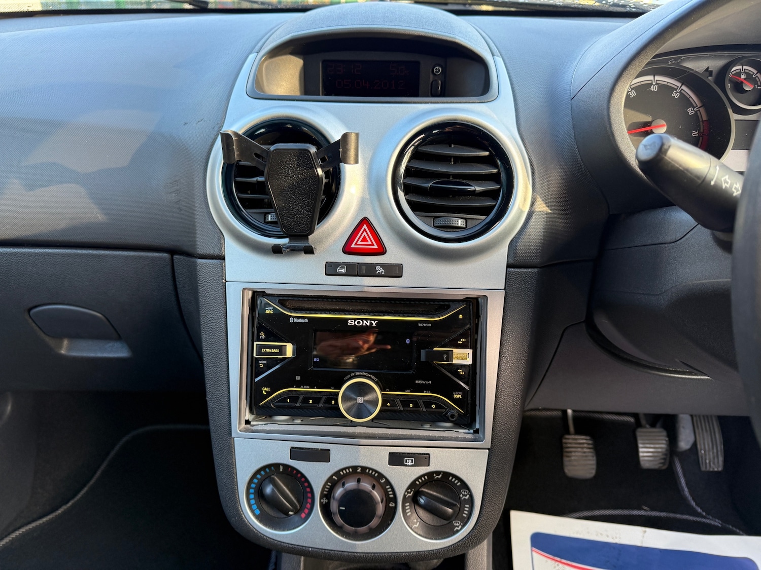 Used Vauxhall Corsa 2012 for sale - 77270394: Photo 19