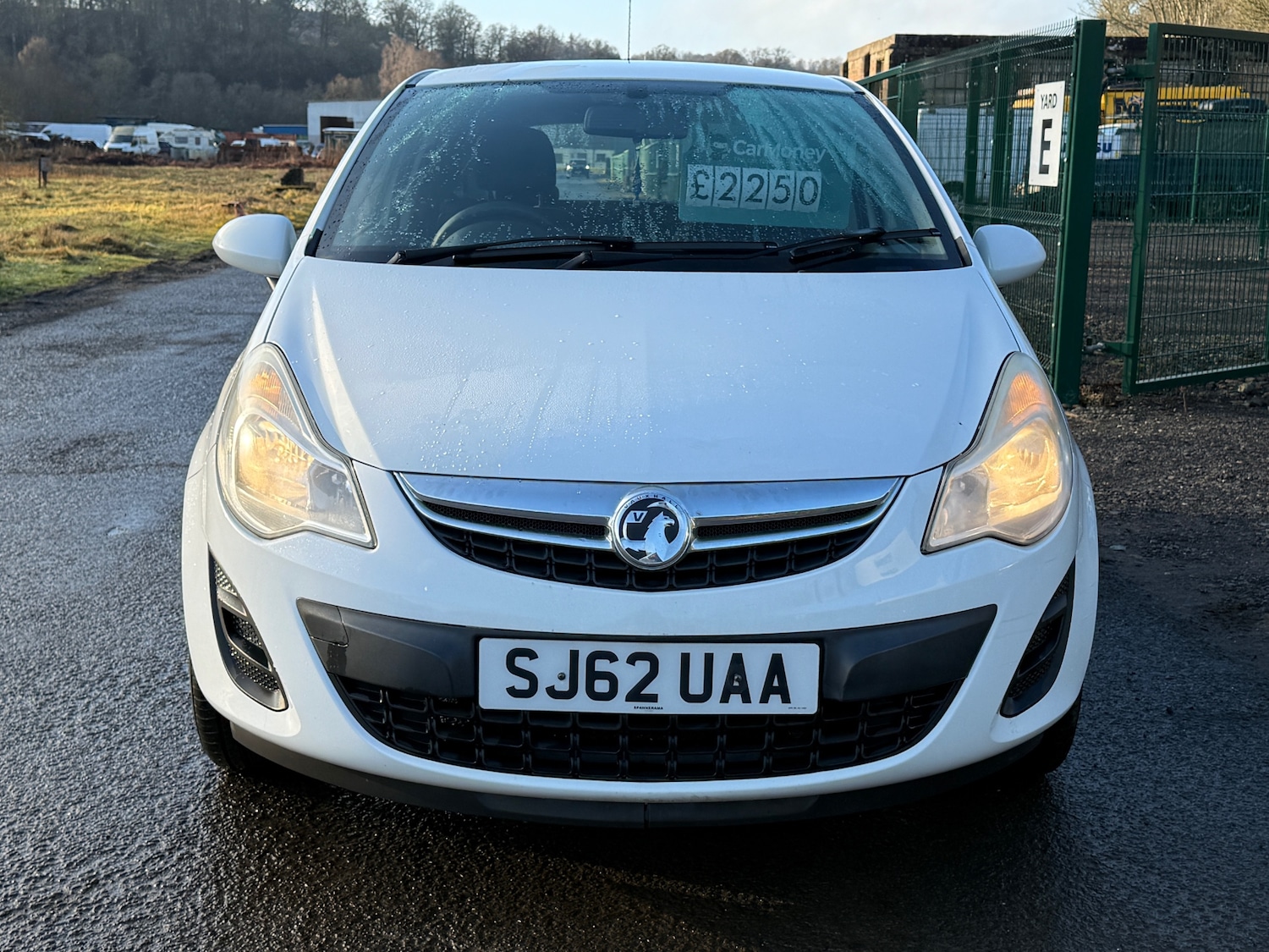 Used Vauxhall Corsa 2012 for sale - 77270394: Photo 2