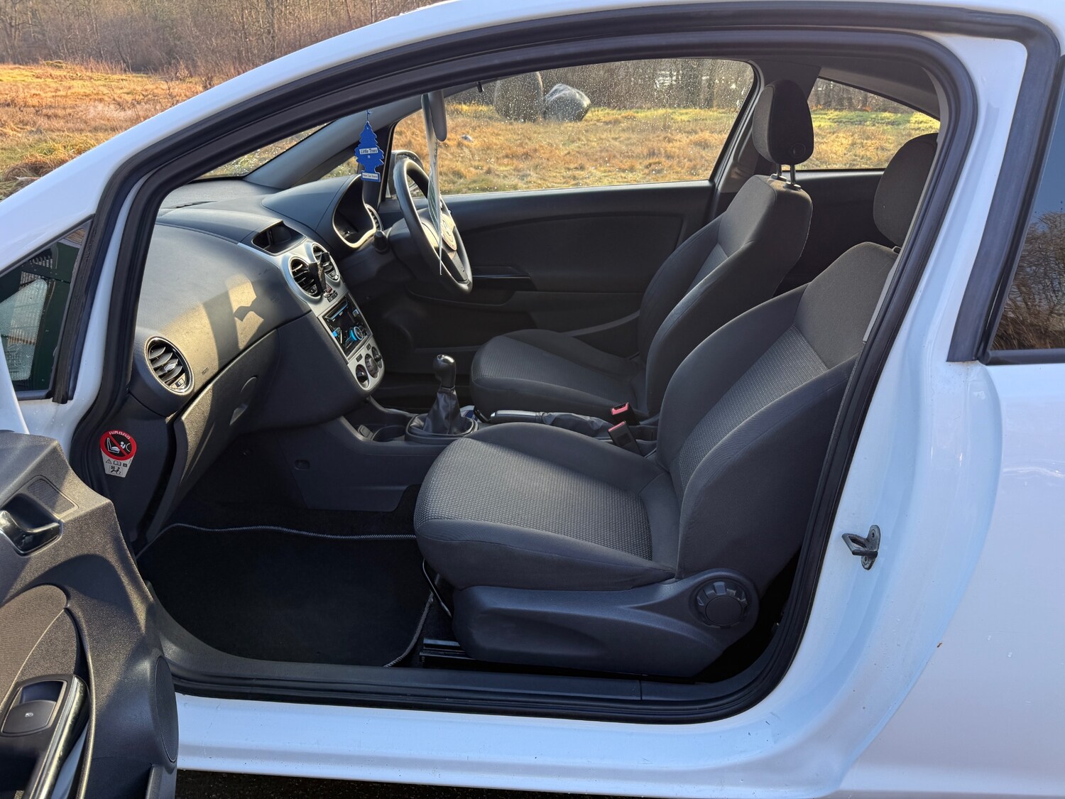 Used Vauxhall Corsa 2012 for sale - 77270394: Photo 22