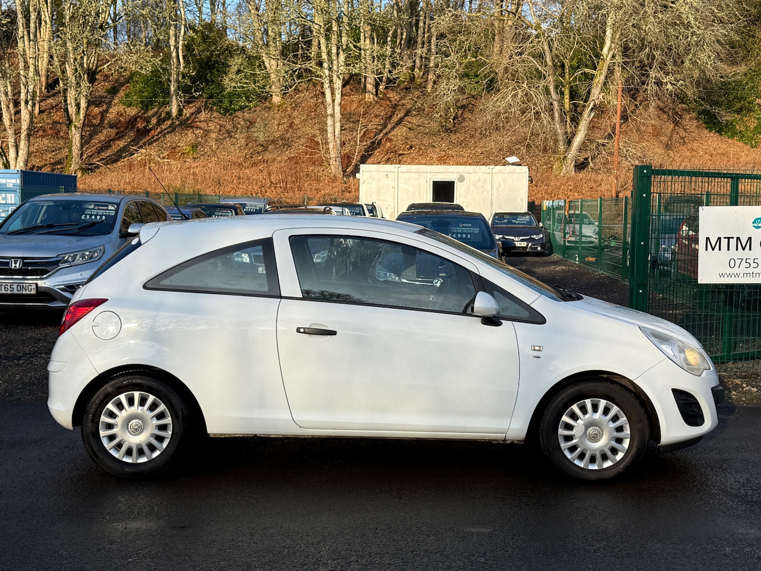 Used Vauxhall Corsa 2012 for sale - 77270394: Photo 4