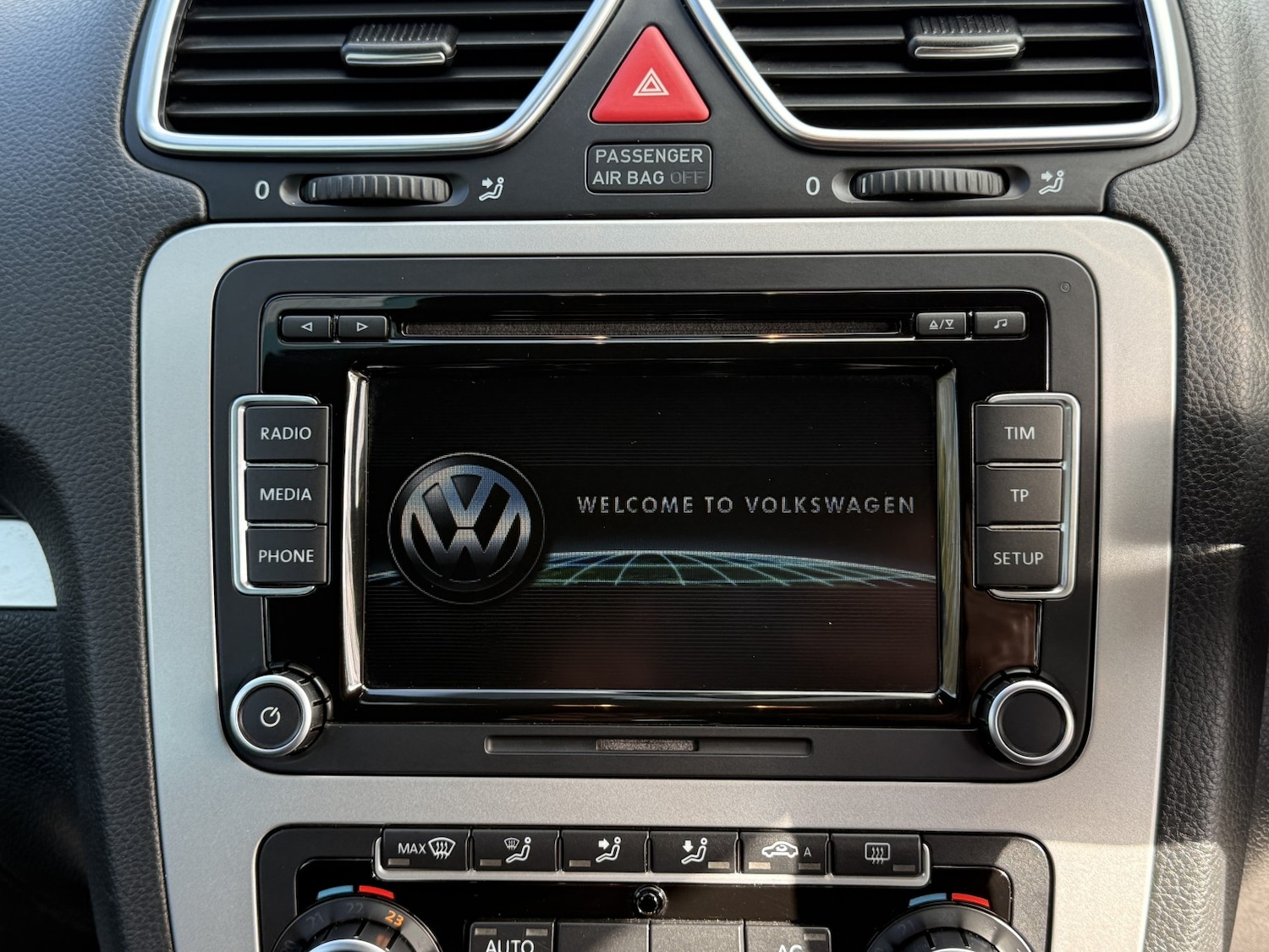 Used Volkswagen Scirocco 2010 for sale - 77981829: Photo 25