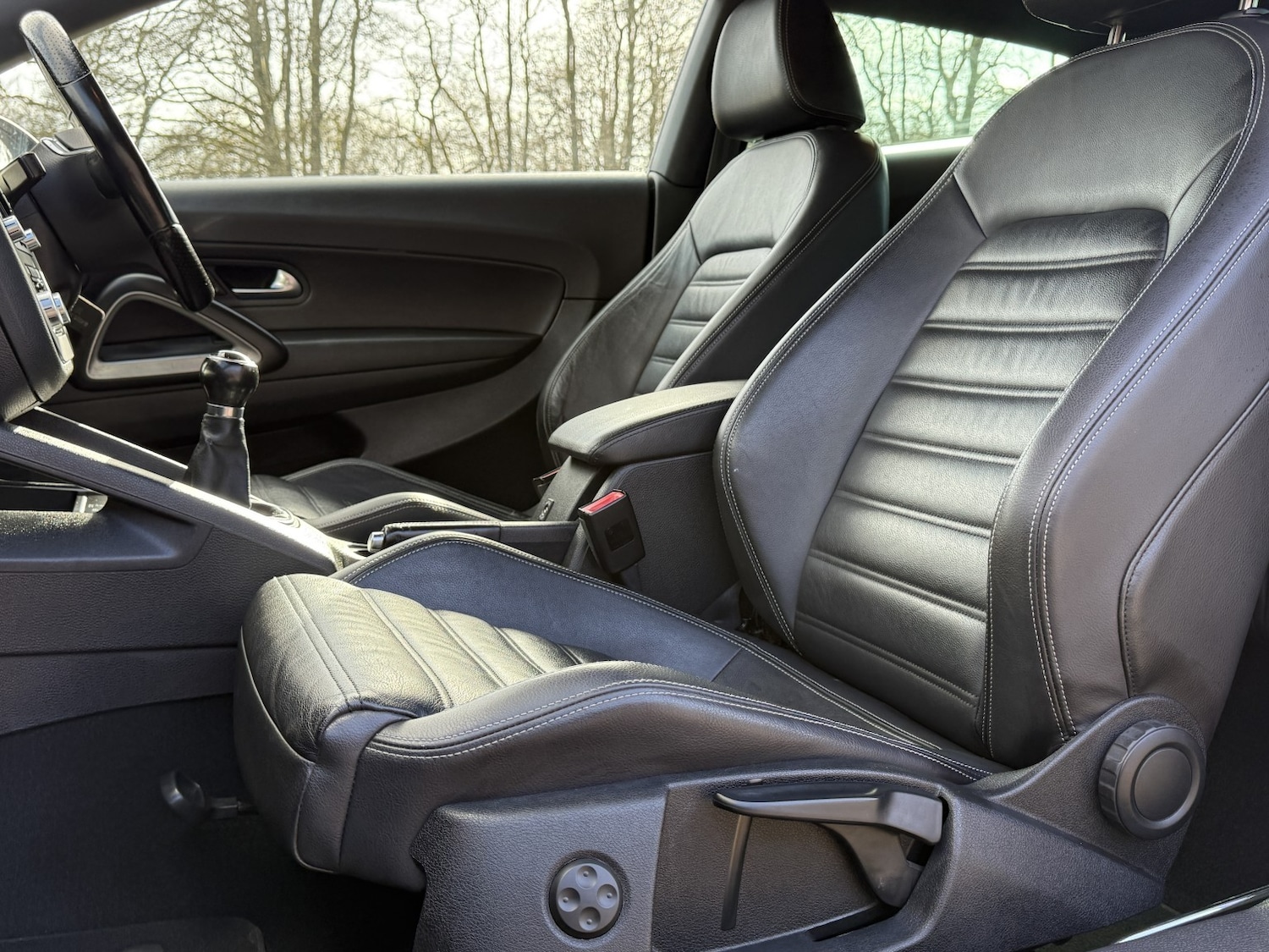 Used Volkswagen Scirocco 2010 for sale - 77981829: Photo 33