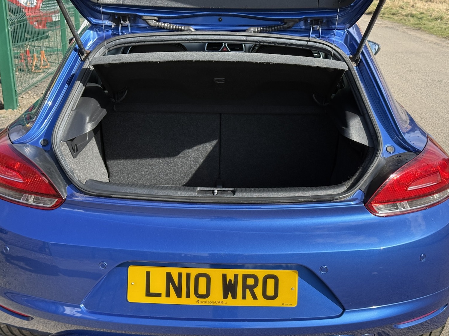 Used Volkswagen Scirocco 2010 for sale - 77981829: Photo 40