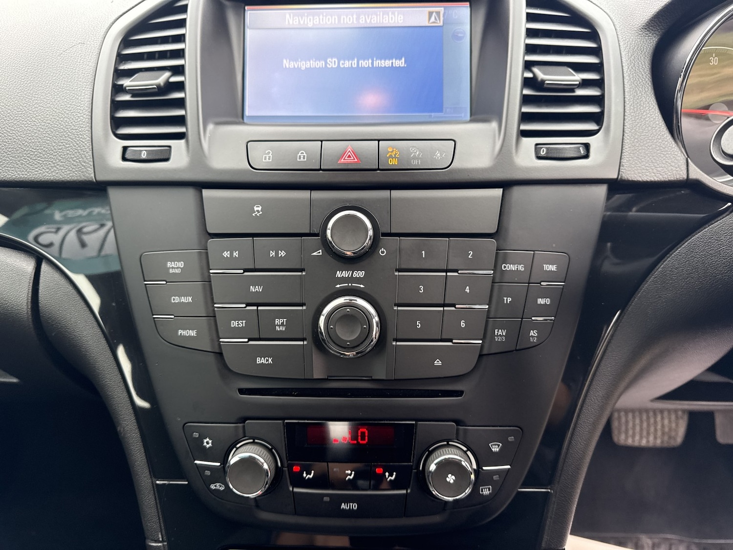 Used Vauxhall Insignia 2013 for sale - 77901299: Photo 25