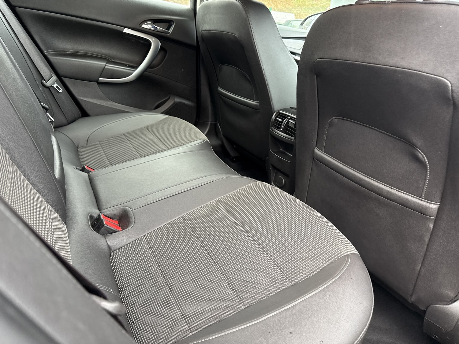 Used Vauxhall Insignia 2013 for sale - 77901299: Photo 36