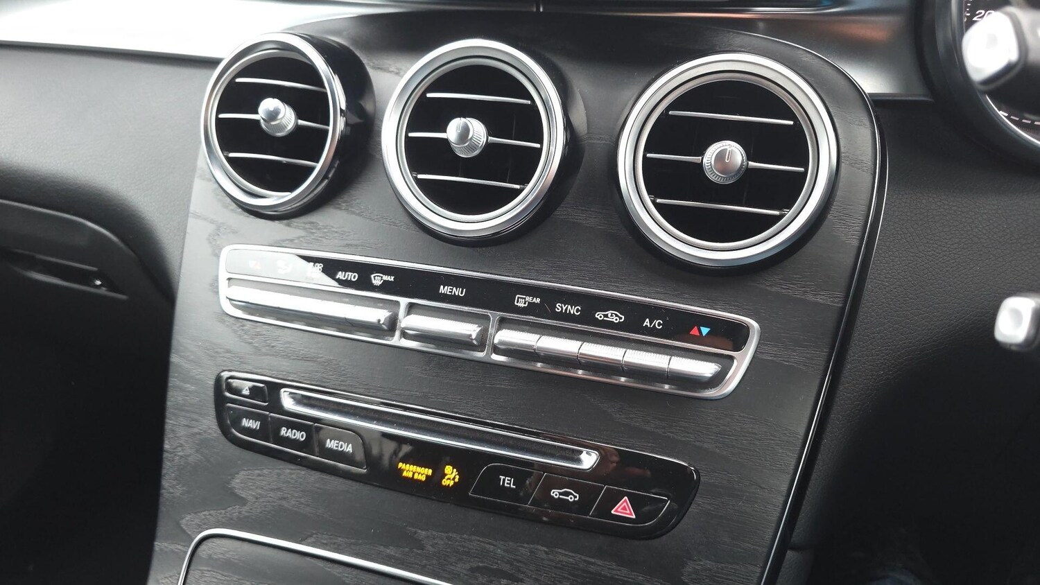 Used Mercedes-Benz GLC 2017 for sale - 77802465: Photo 16