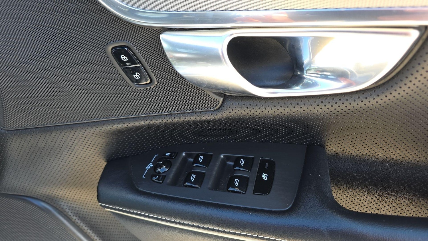 Used Volvo V90 2018 for sale - 78019882: Photo 18