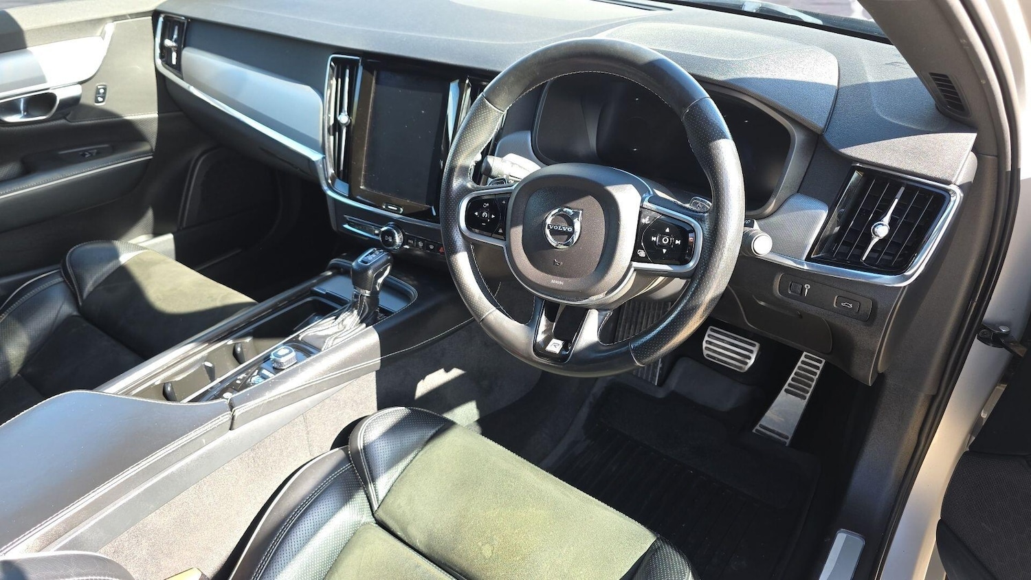 Used Volvo V90 2018 for sale - 78019882: Photo 9