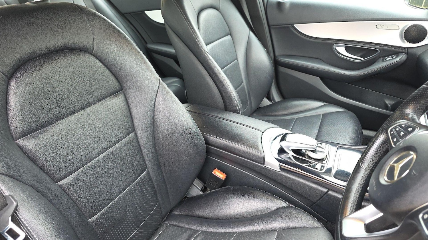 Used Mercedes-Benz C Class 2015 for sale - 77802480: Photo 12