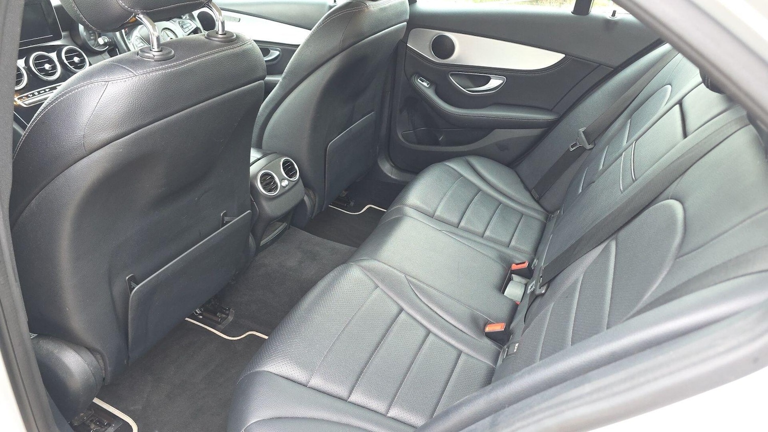 Used Mercedes-Benz C Class 2015 for sale - 77802480: Photo 13