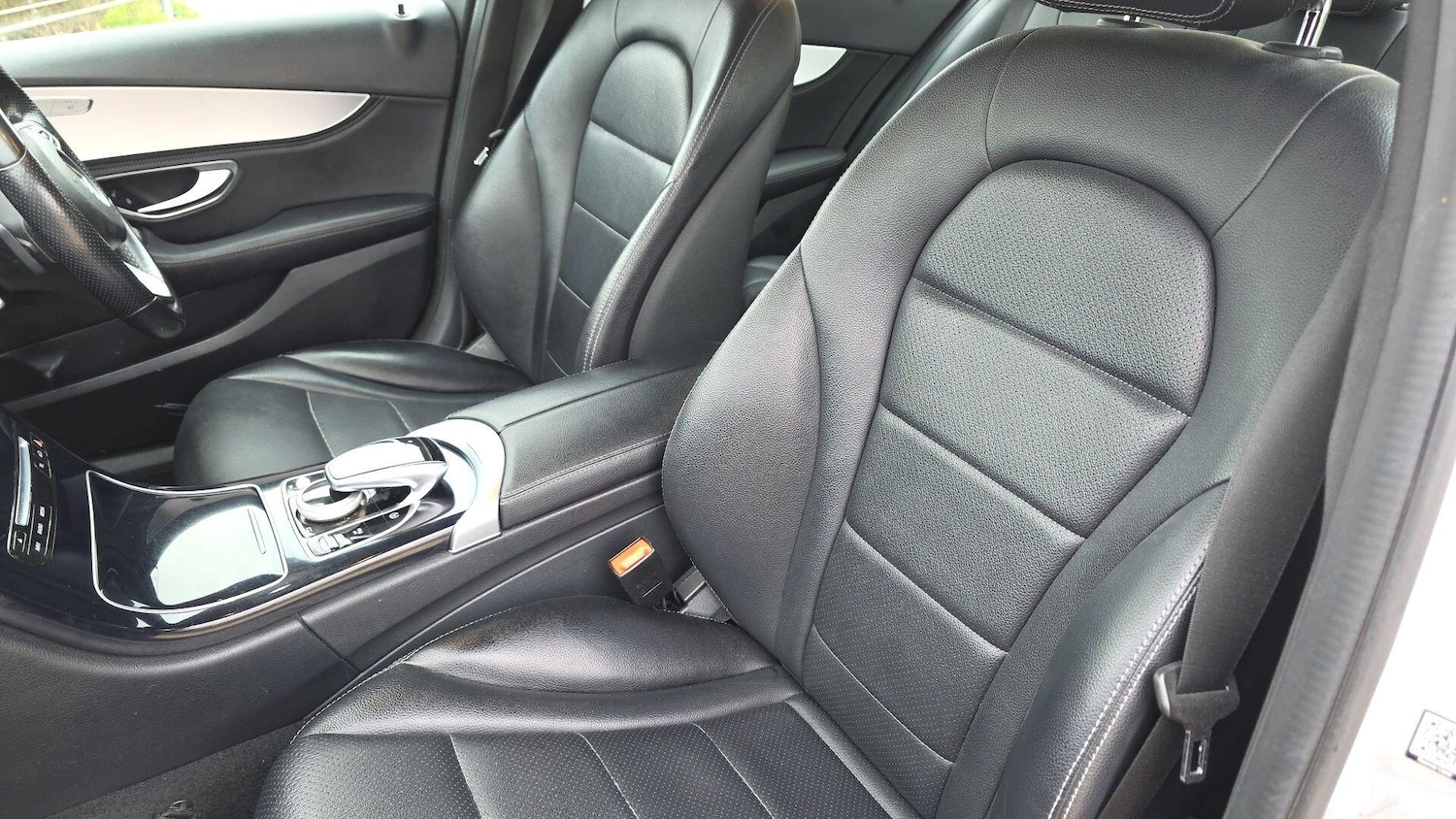 Used Mercedes-Benz C Class 2015 for sale - 77802480: Photo 22