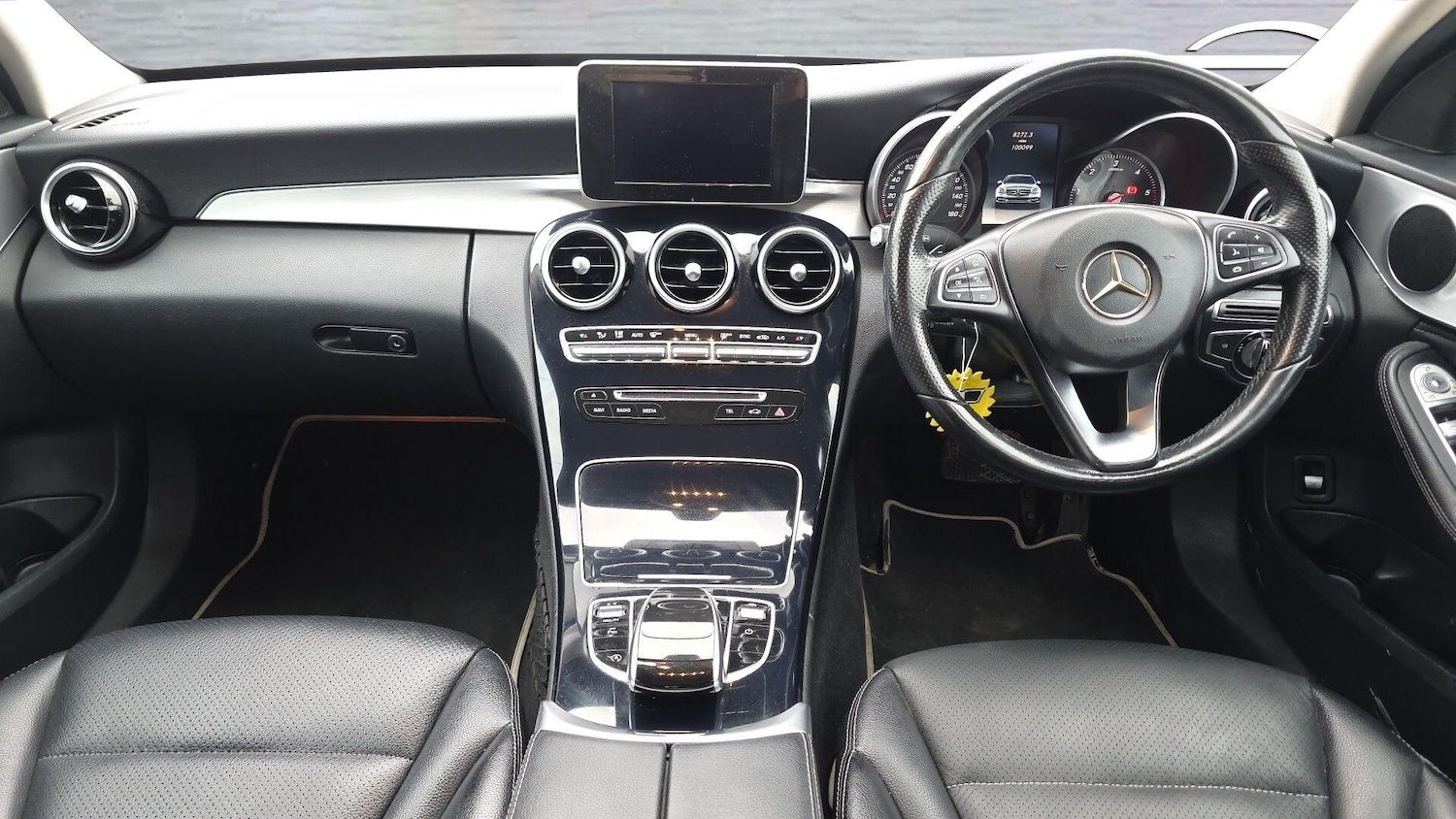 Used Mercedes-Benz C Class 2015 for sale - 77802480: Photo 9