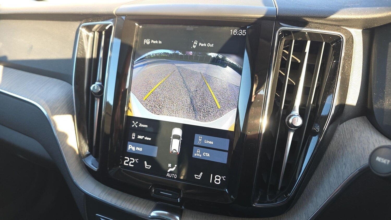 Used Volvo XC60 for sale - 77824101: Photo 21