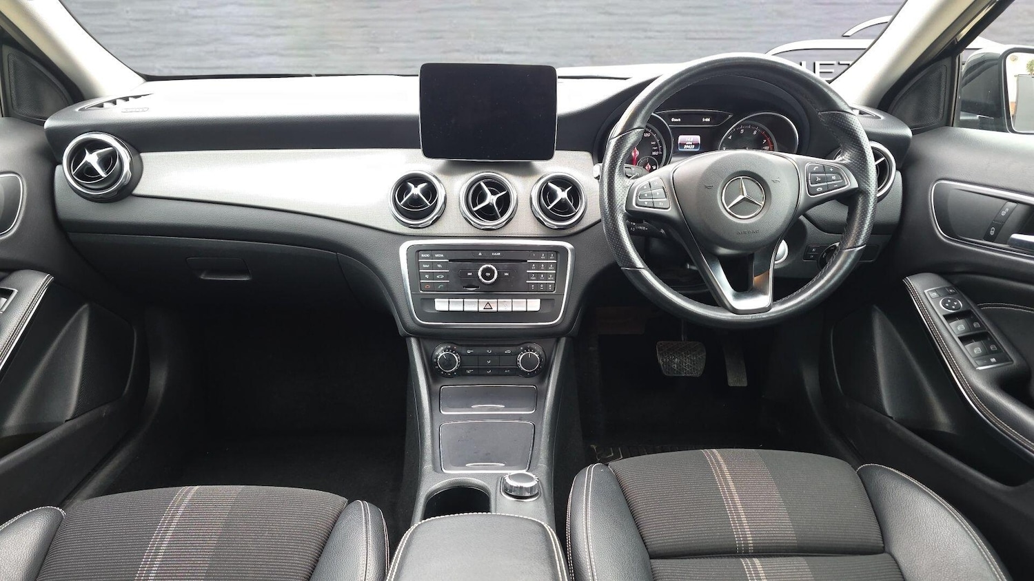 Used Mercedes-Benz GLA 2019 for sale - 77802486: Photo 9