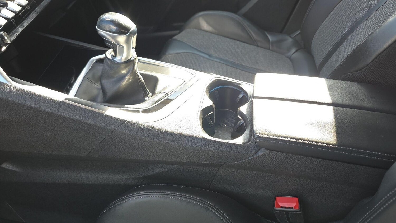 Used Peugeot 3008 2017 for sale - 77839852: Photo 10