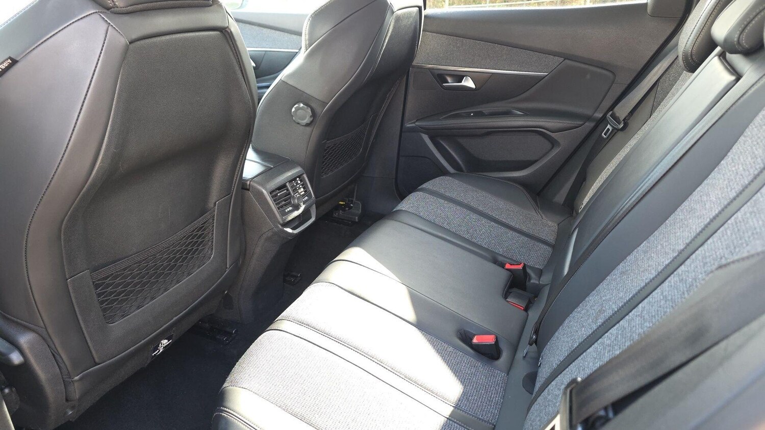 Used Peugeot 3008 2017 for sale - 77839852: Photo 13