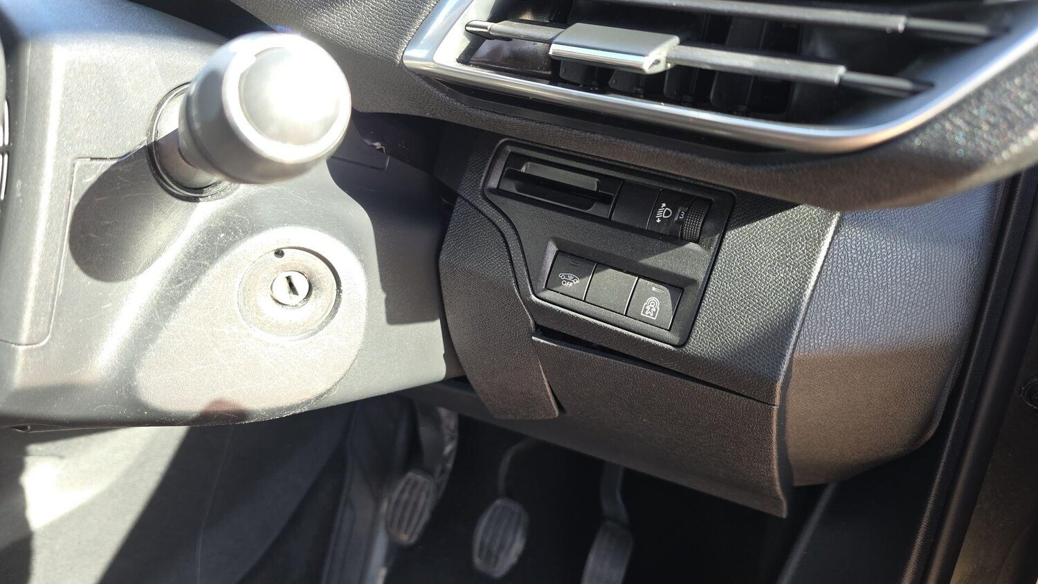 Used Peugeot 3008 2017 for sale - 77839852: Photo 15