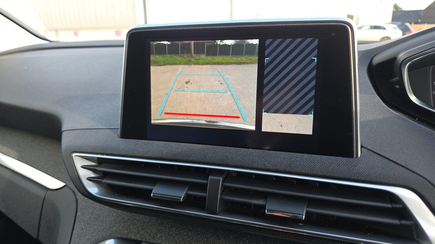 Used Peugeot 3008 2017 for sale - 77839852: Photo 22