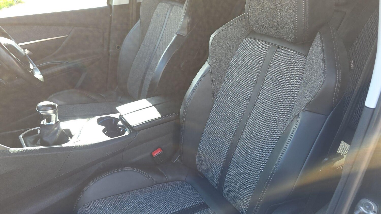 Used Peugeot 3008 2017 for sale - 77839852: Photo 26