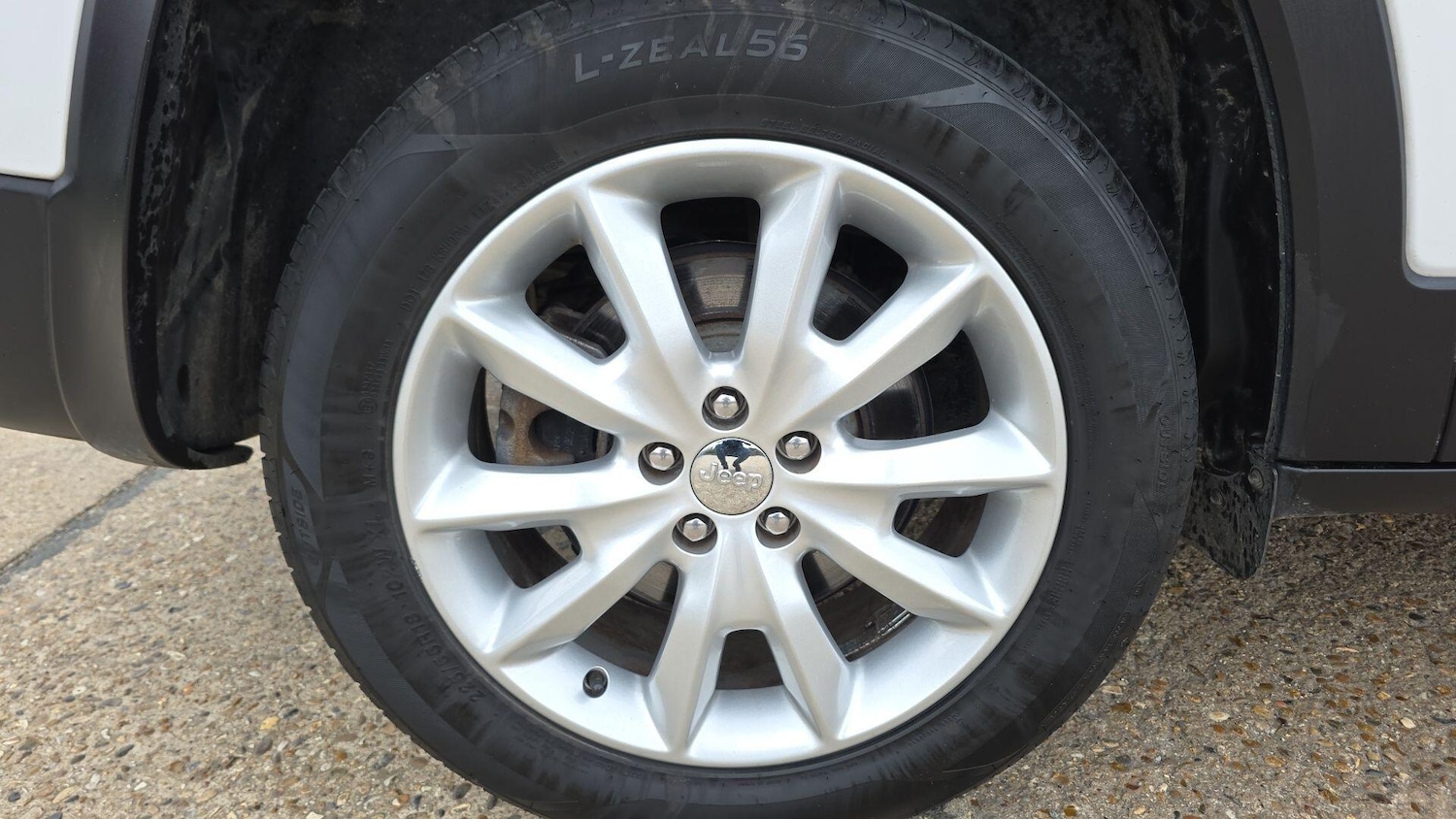 Used Jeep Cherokee 2015 for sale - 77853572: Photo 23