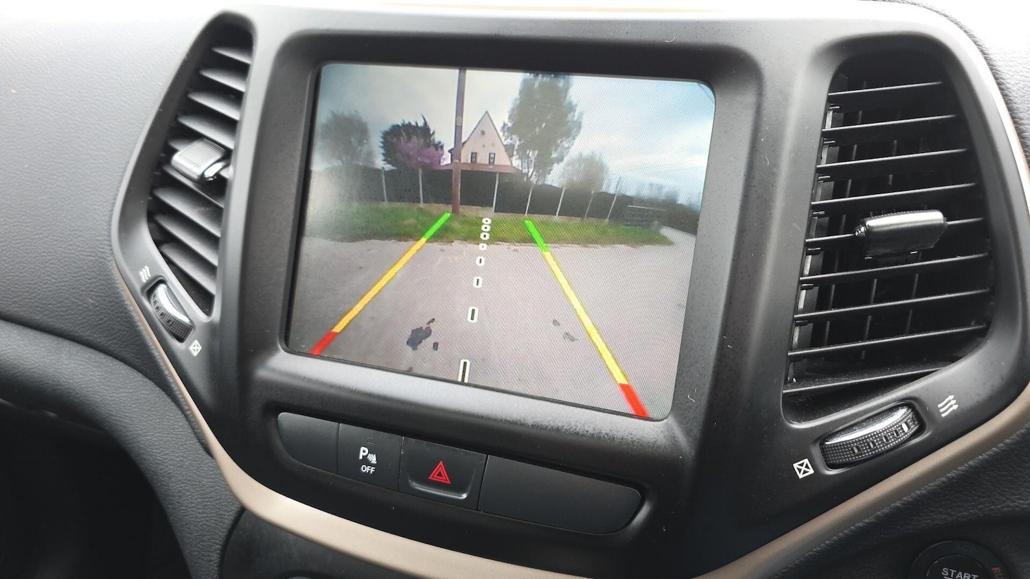 Used Jeep Cherokee 2015 for sale - 77853572: Photo 29