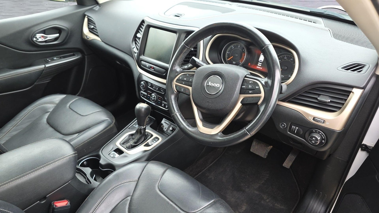 Used Jeep Cherokee 2015 for sale - 77853572: Photo 9