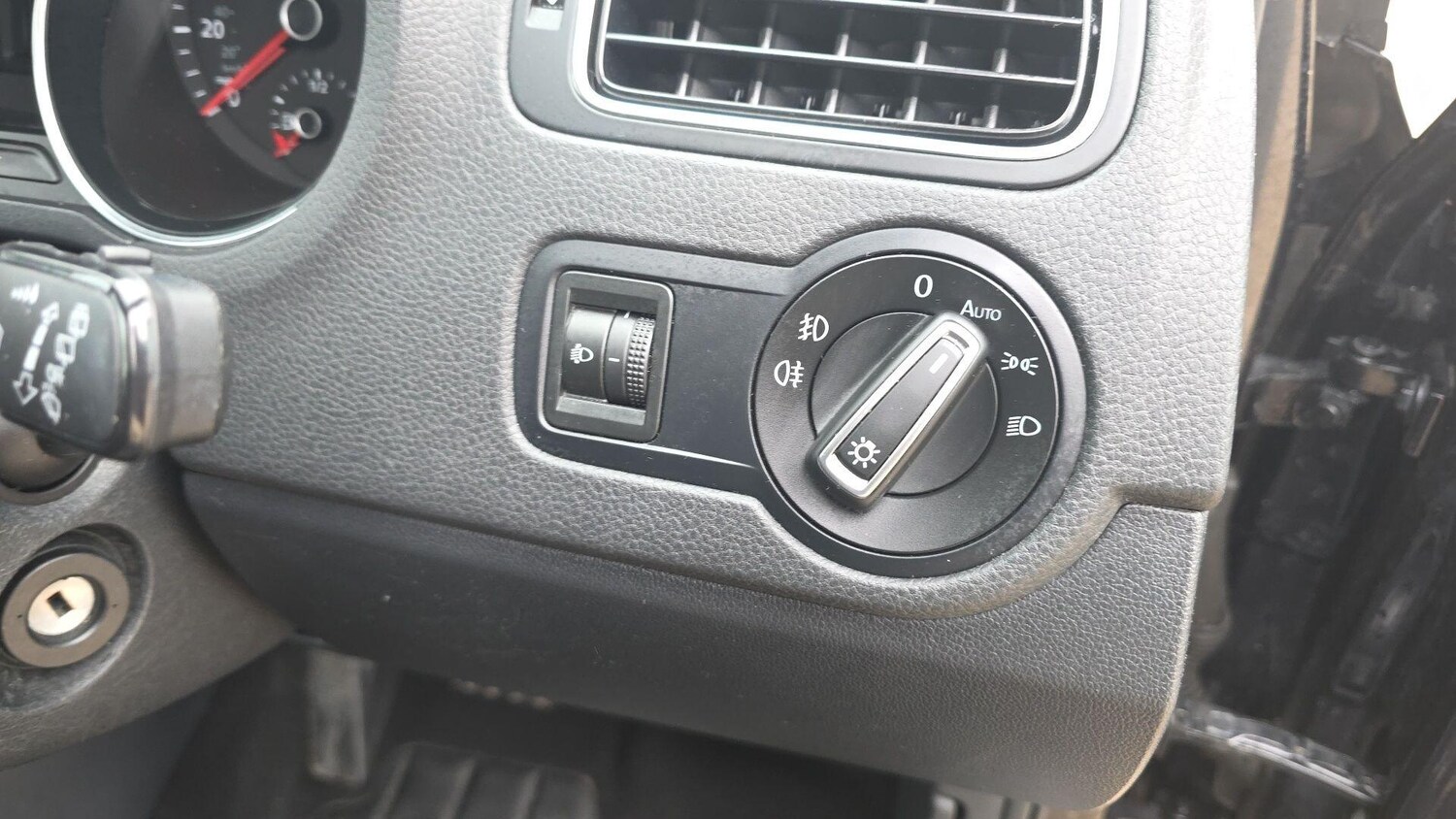 Used Volkswagen Polo 2017 for sale - 77802472: Photo 14