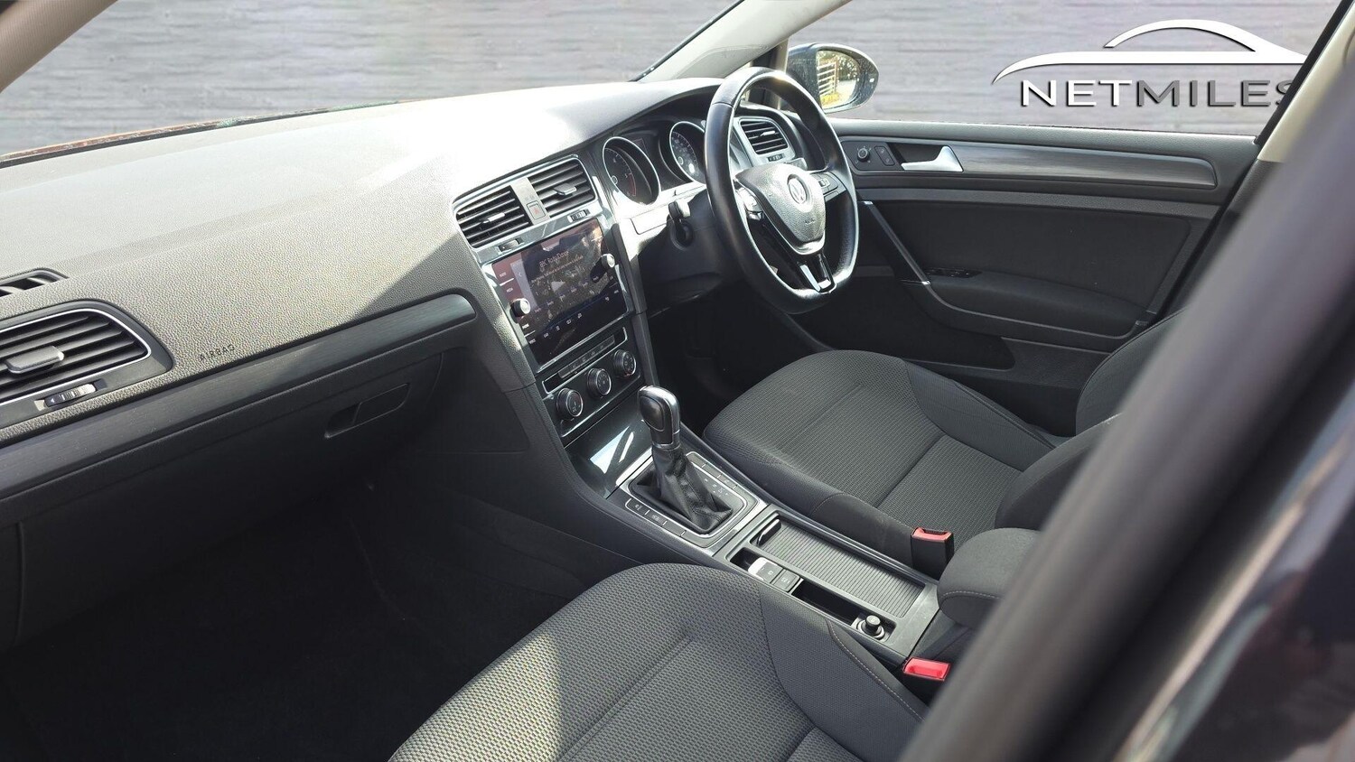 Used Volkswagen Golf 2019 for sale - 77802469: Photo 10