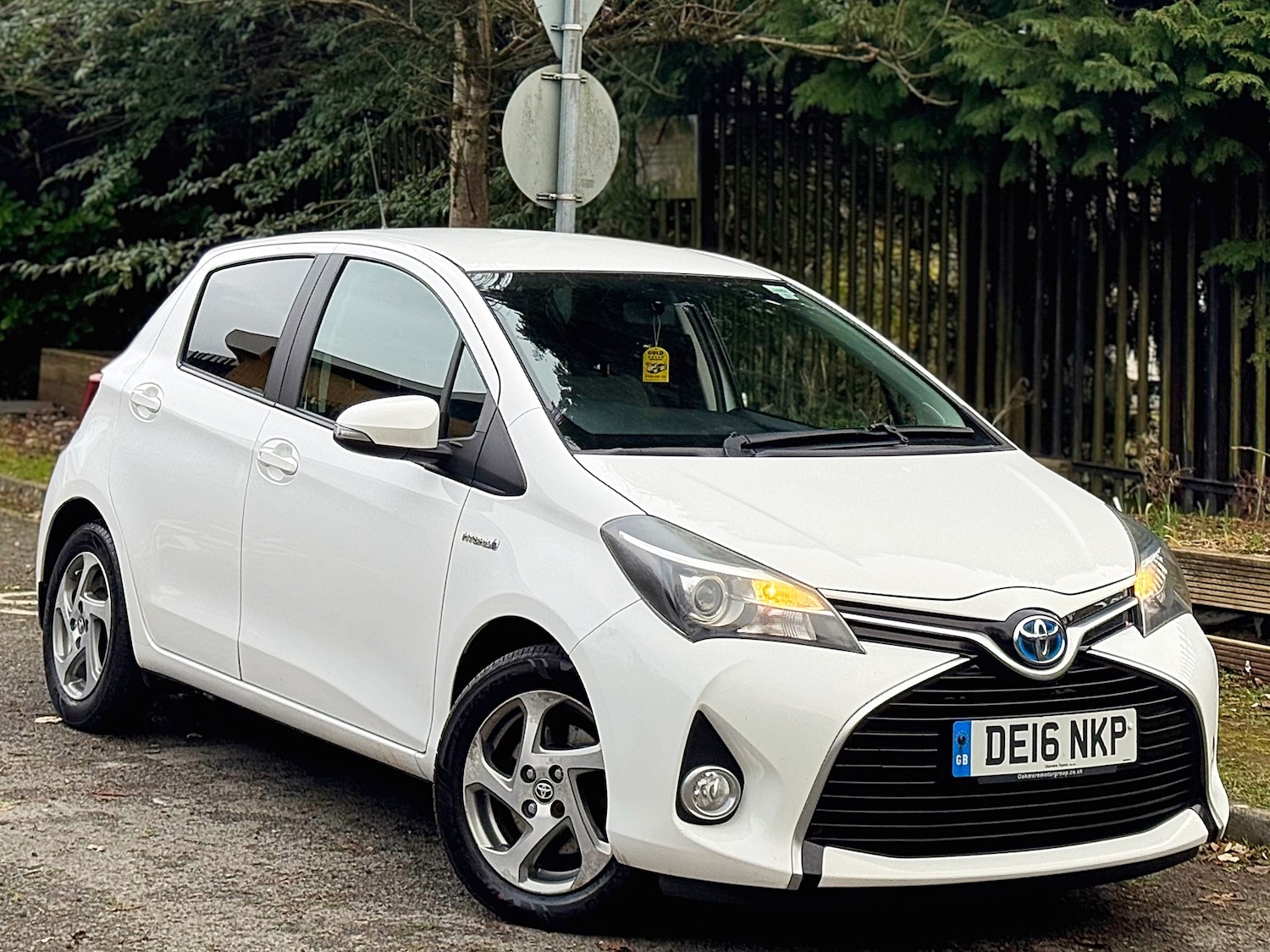 Used Toyota Yaris 2016 for sale - 77392149: Photo 2