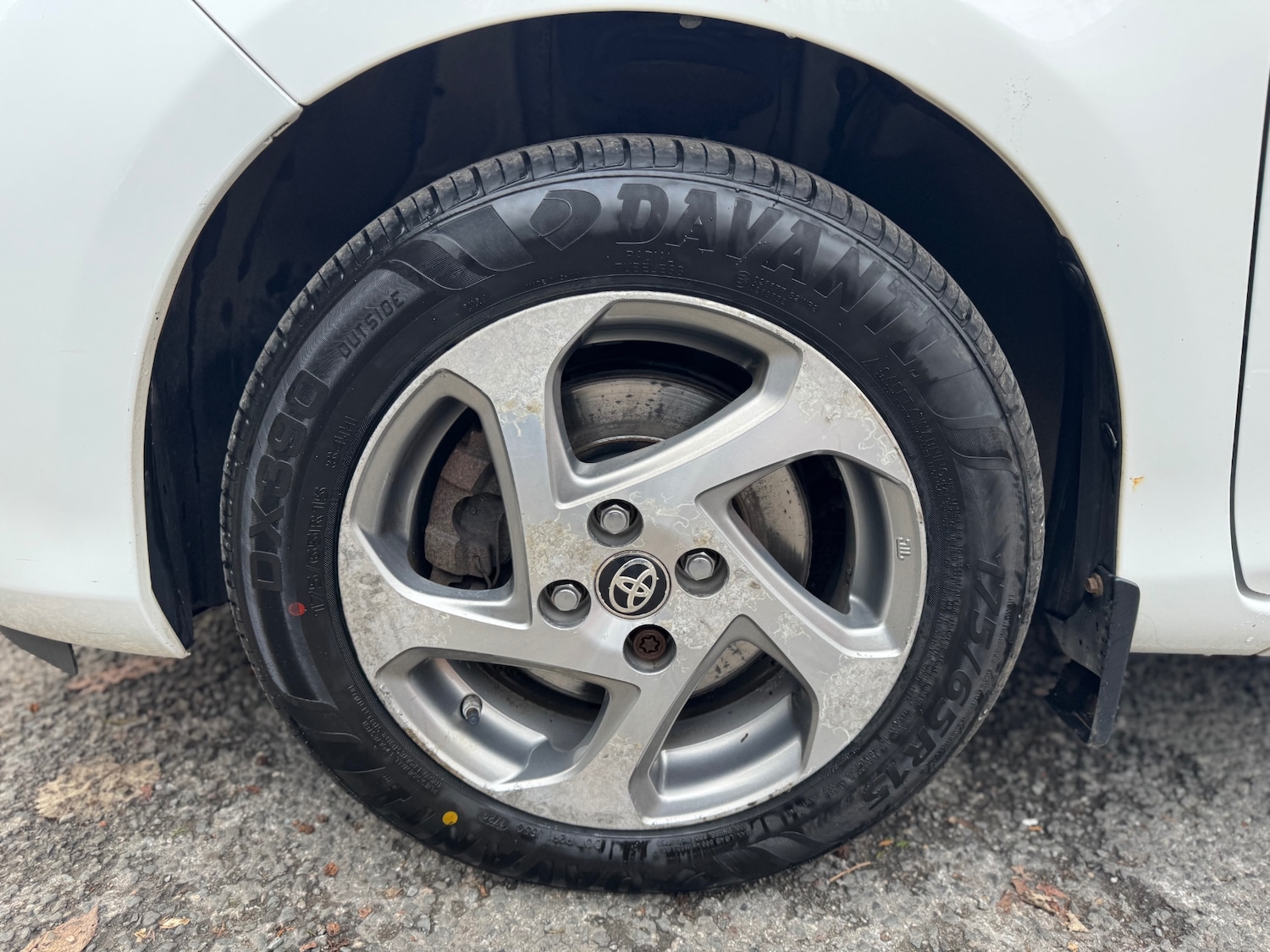 Used Toyota Yaris 2016 for sale - 77392149: Photo 39