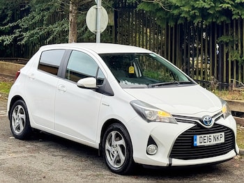 Used Toyota Yaris 2016 for sale - 77392149: Photo