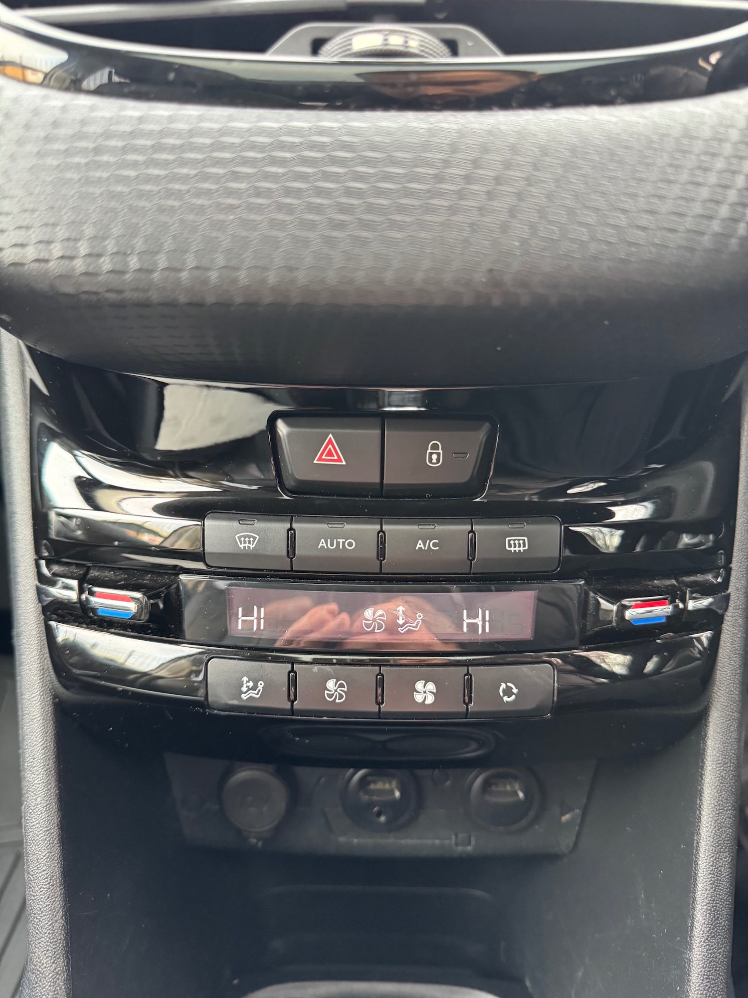 Used Peugeot 2008 2014 for sale - 77206885: Photo 55